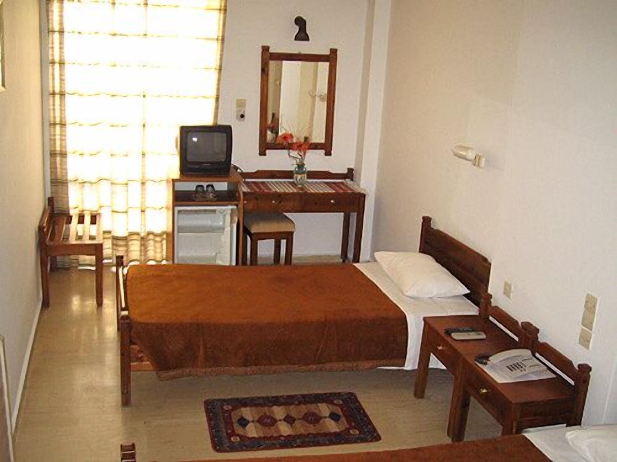 Doxa Hotel Agios Nikolaos Buitenkant foto