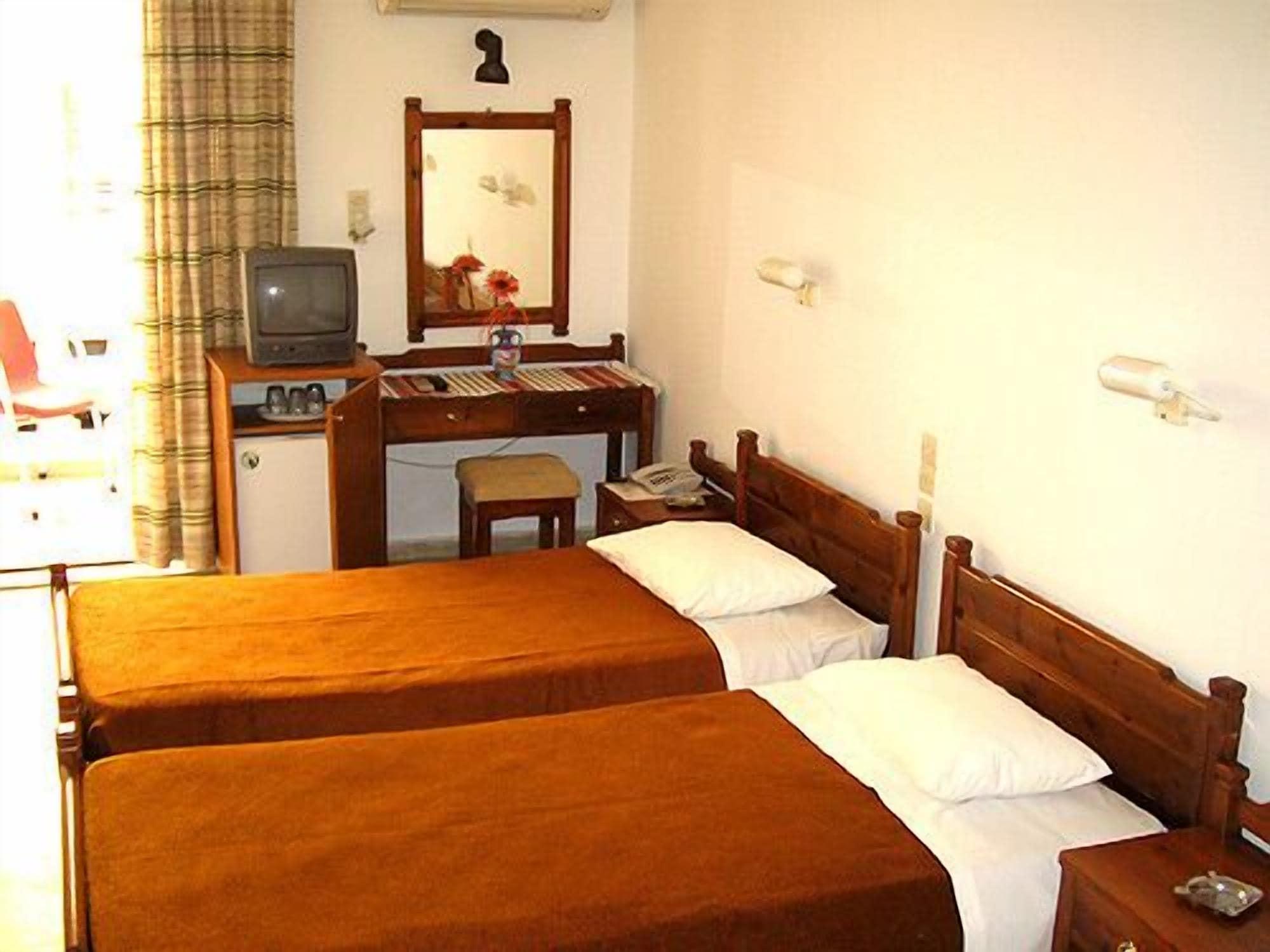 Doxa Hotel Agios Nikolaos Buitenkant foto